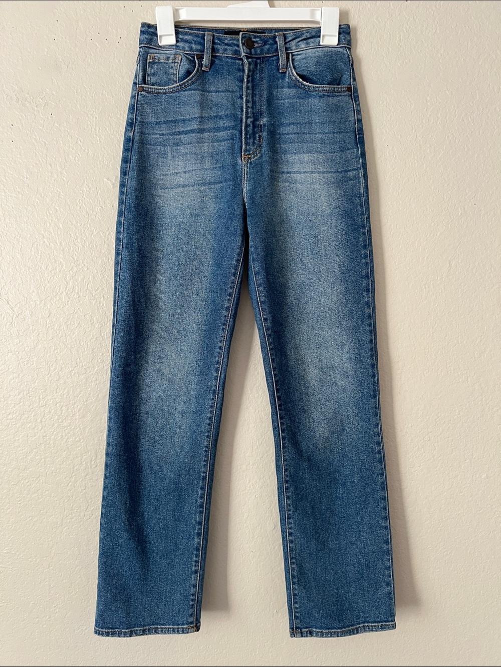 Like New! JUST BLACK Straight Leg Jeans Cotton Blend Size 25